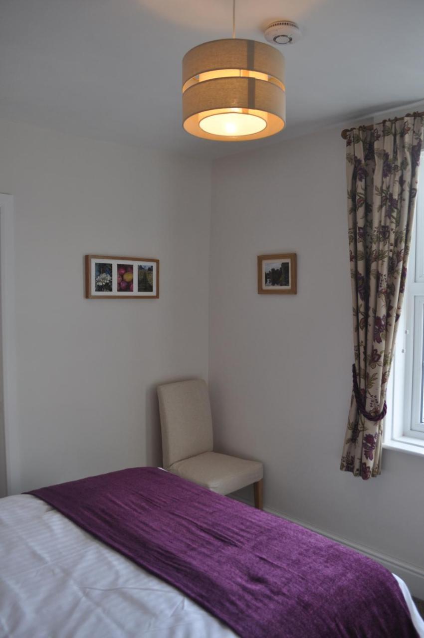 Woodlands 159 Bed & Breakfast Першор Екстериор снимка